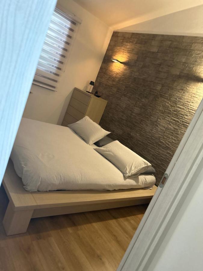 P. Home La Maddalena  Bagian luar foto