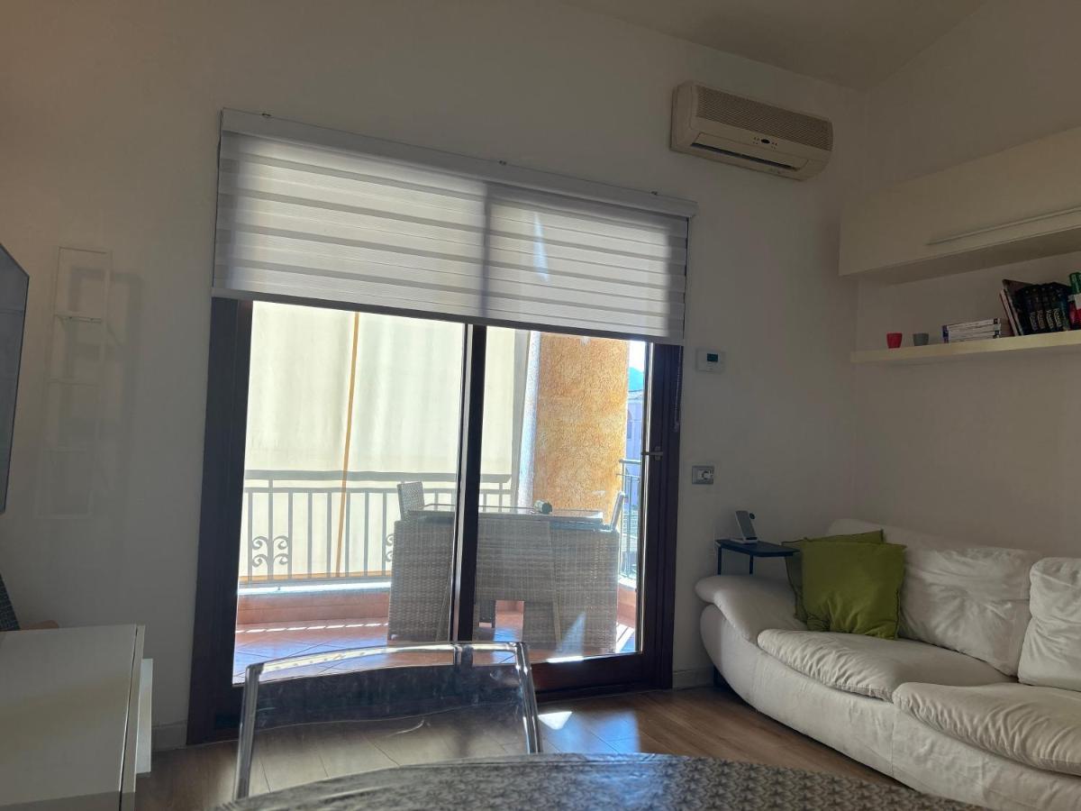 P. Home La Maddalena  Bagian luar foto